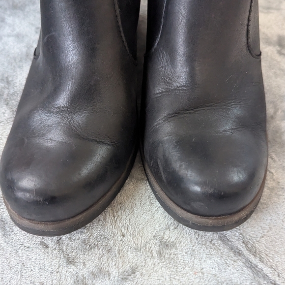 Korks by Kork-Ease Black Leather Western Block Heel Booties - Picture 4 of 15